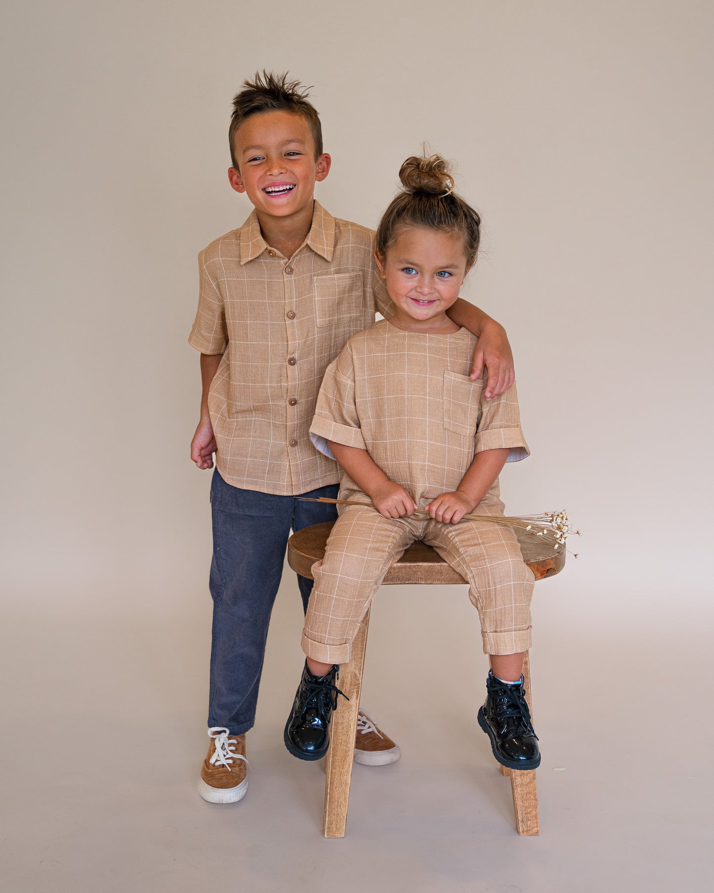 Caramel Windowpane Set