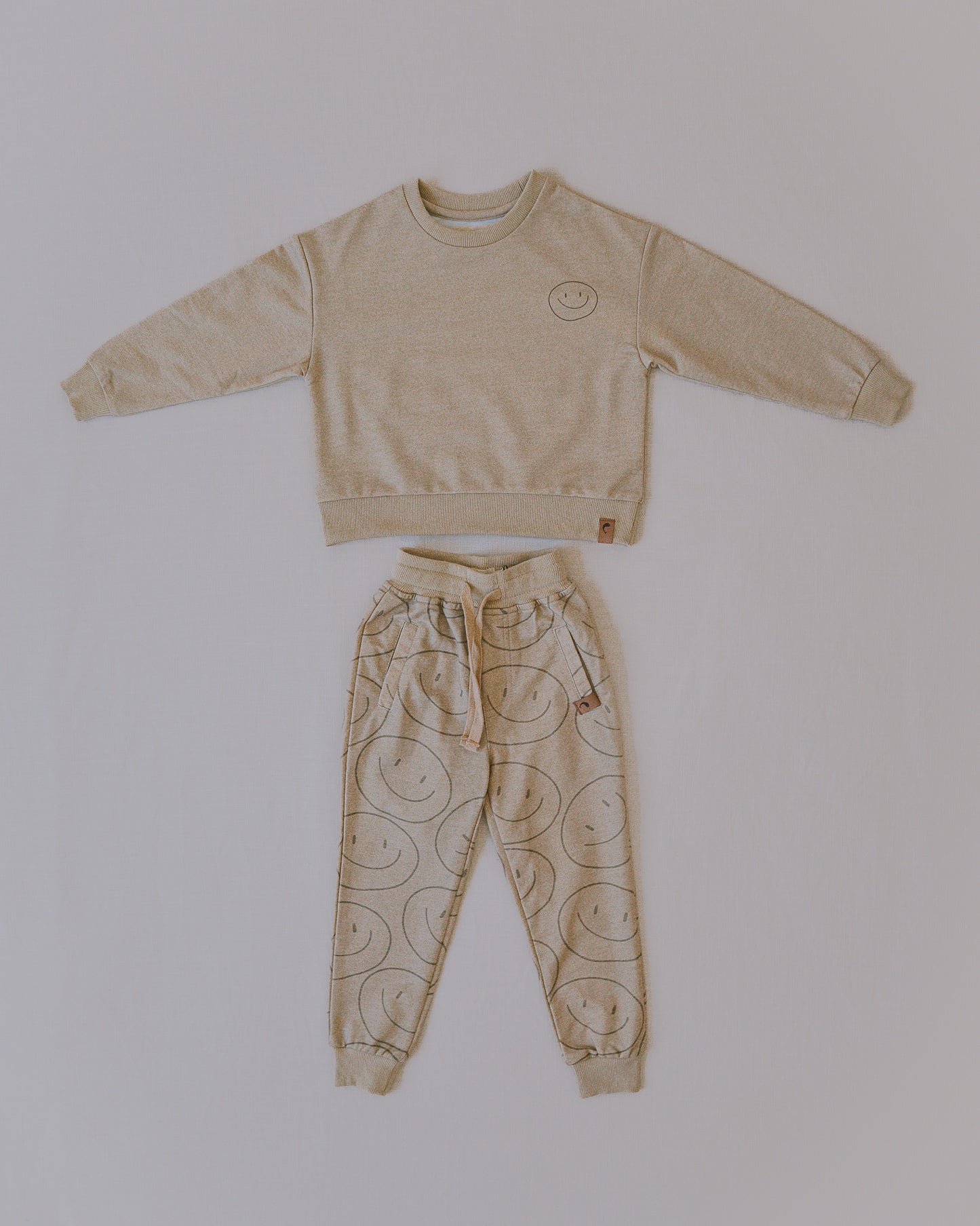 Smiley Days Sweat Set - Unisex
