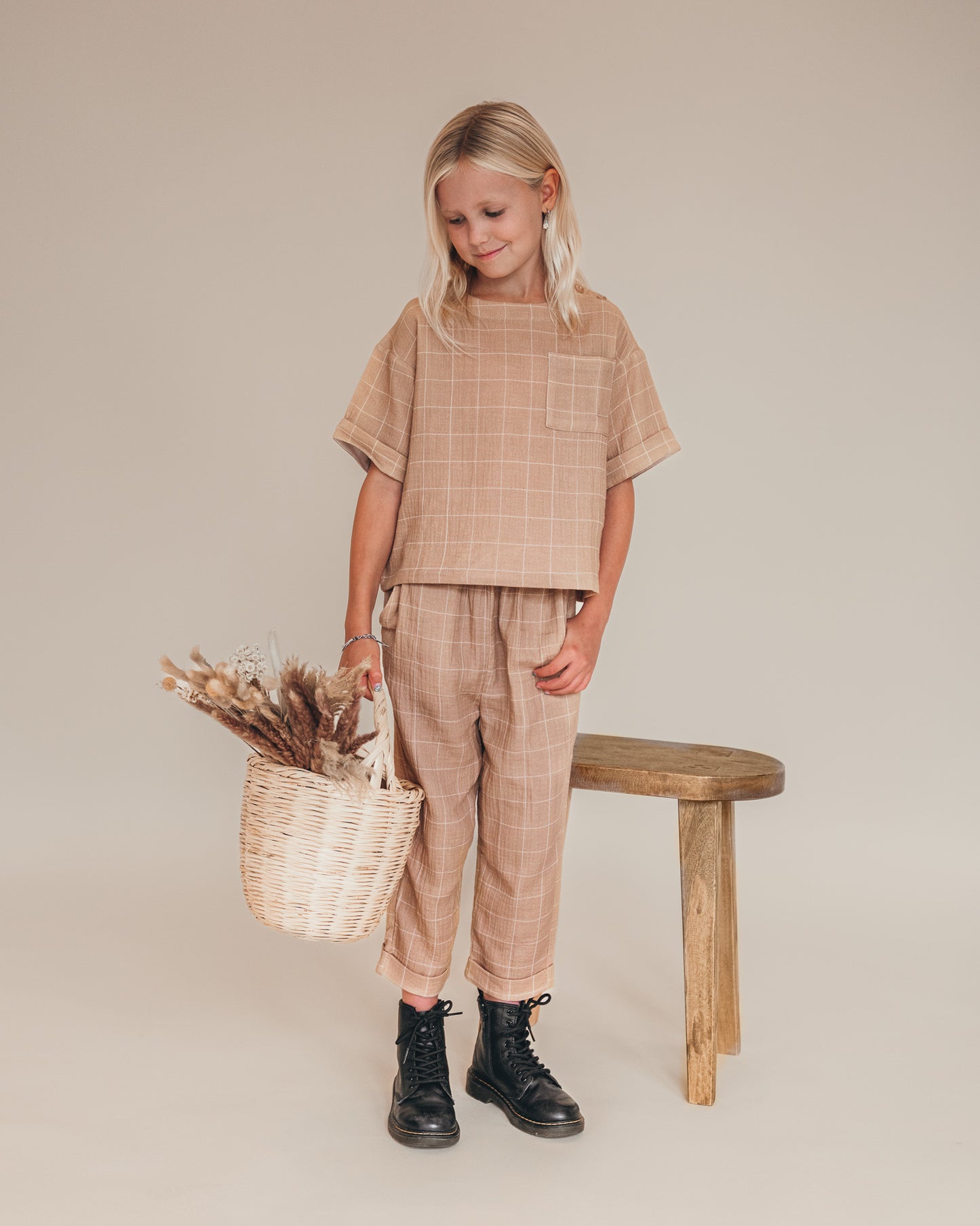 Caramel Windowpane Set